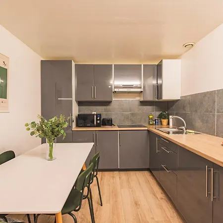 Appartamento Le Pastel - 10 Couchages - Proche Cathédrale Reims