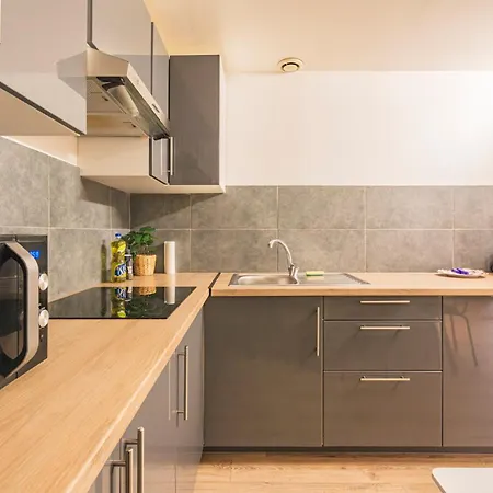 Le Pastel - 10 Couchages - Proche Cathédrale * Reims